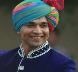 DR. Niraj Bhatt
